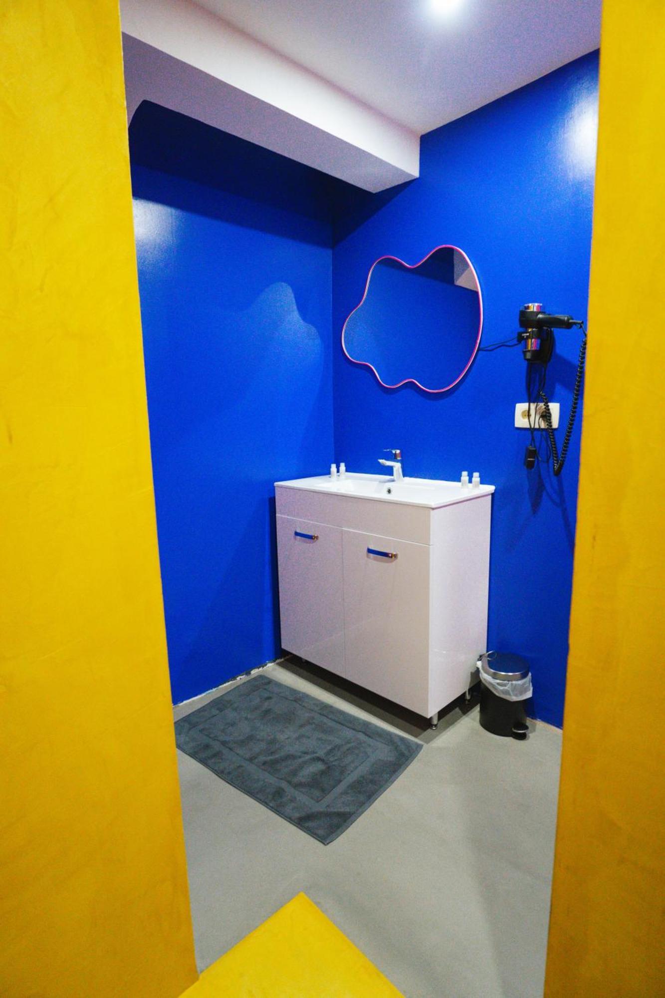 Capsule Boogie-Woogie - Jacuzzi - Sauna - Billard - Jeux - Ecran Geant - Filet Suspendu - Netflix La Louvière Εξωτερικό φωτογραφία